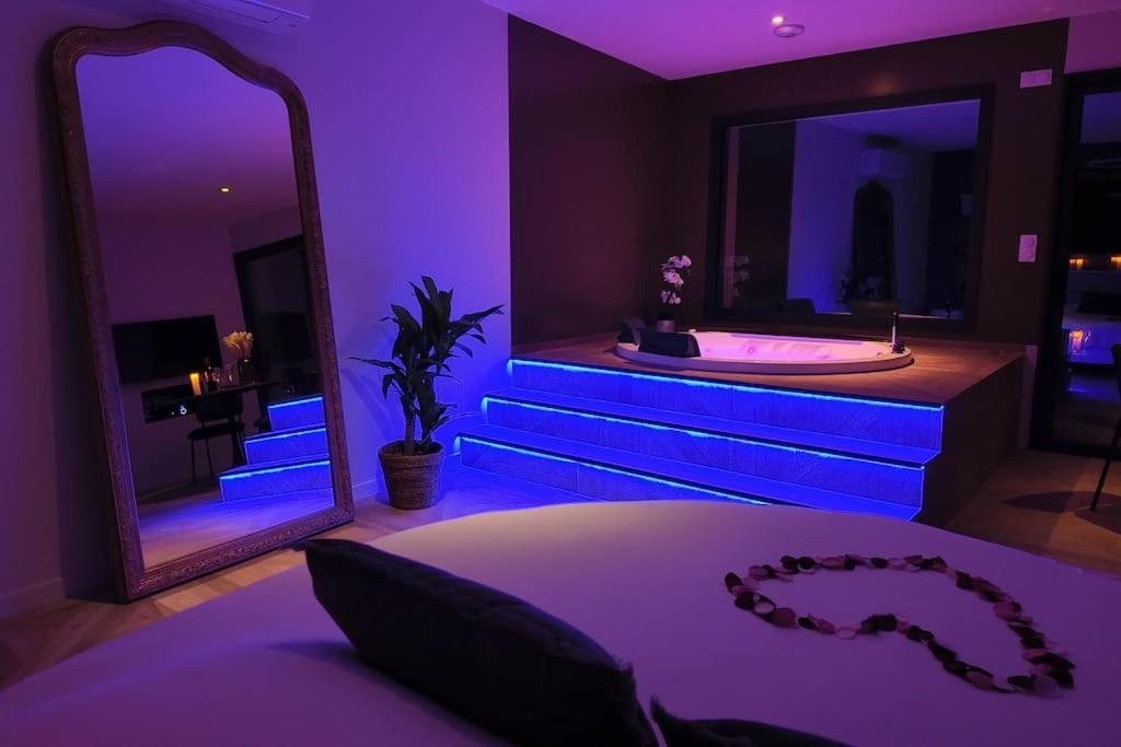 Les Suites Du Payre - Suite Passion Talmont-Saint-Hilaire Luaran gambar